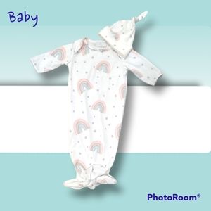 Toby Baby’s 2-Piece Chasing Rainbows Gown & Beanie Set Size 0-6 months